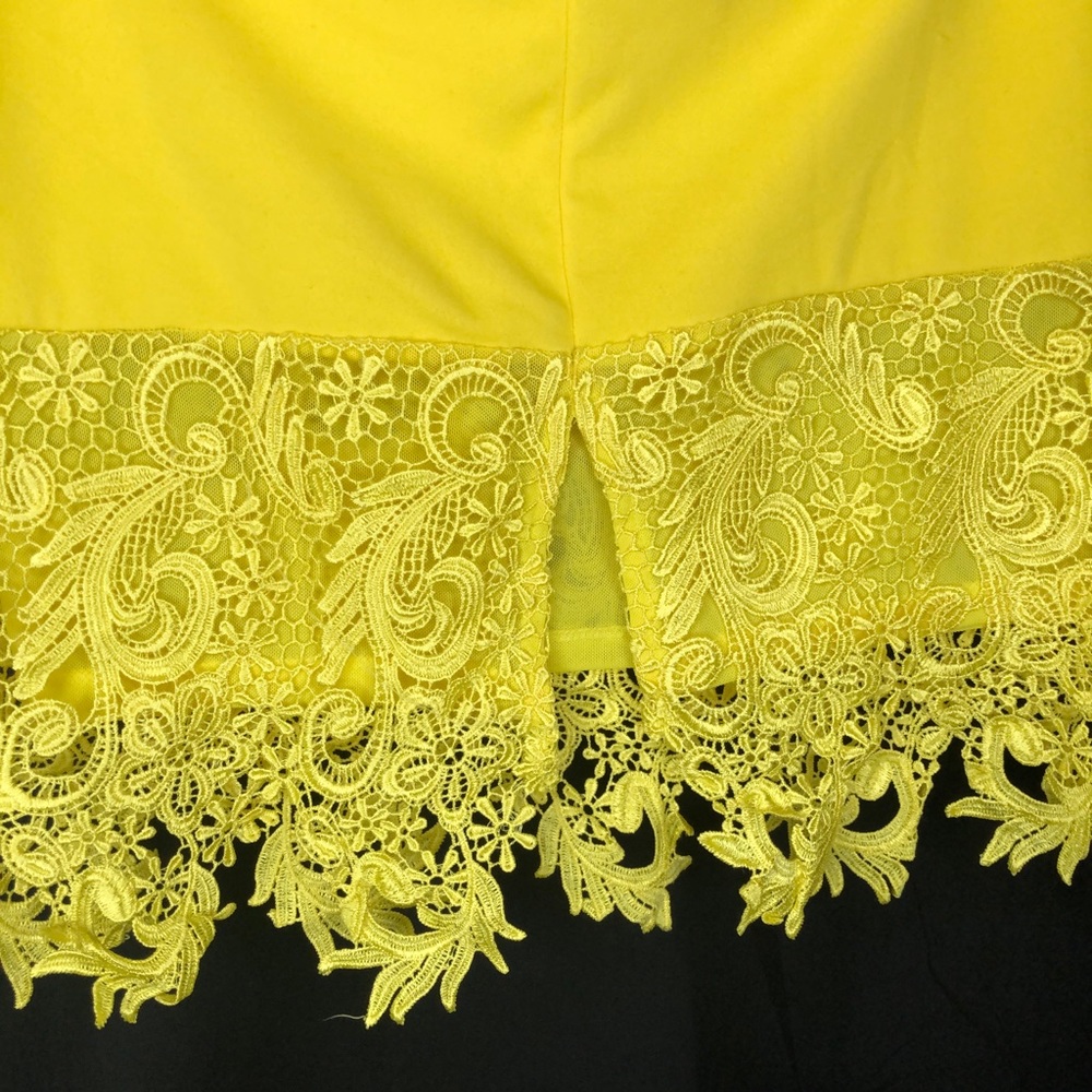 Sexy Yellow Body Hugging stretch cocktail Dress - Picture 2 of 5